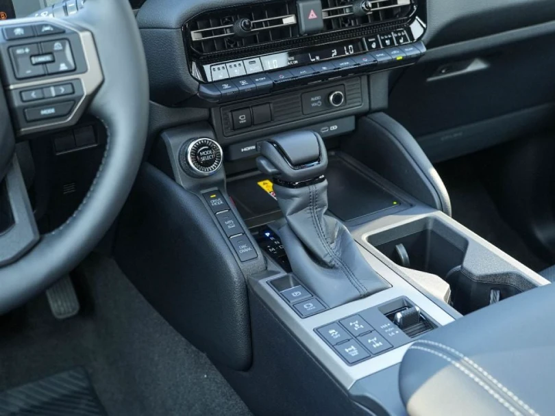 2026 Toyota Land Cruiser Prado J250 Adventure Dual Tone 2.4L Turbo - Beyond Autos - www.beyondautos.com