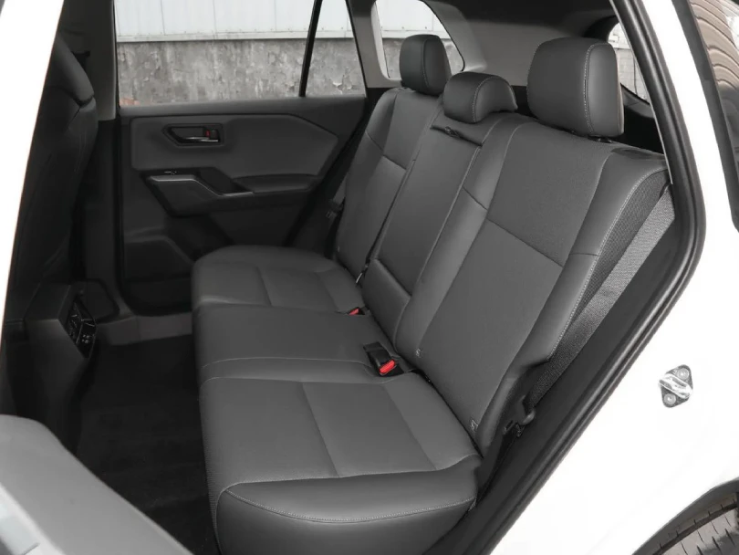 2026 Toyota Rav4 hybrid 4wd - Beyond Autos - www.beyondautos.com