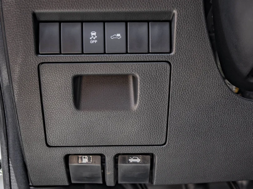 2025 Isuzu D-MAX DC 1.9L L4 Turbo Diesel - Beyond Autos - www.beyondautos.com