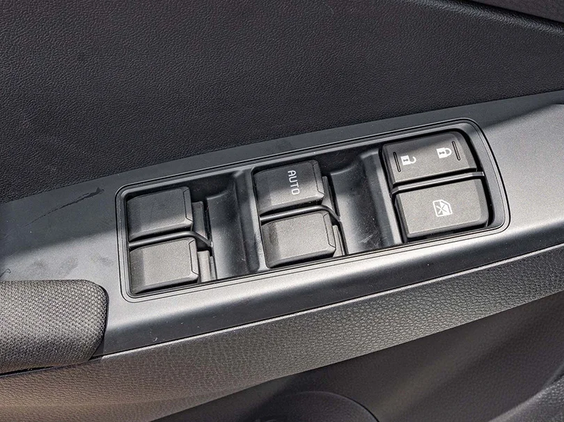 2025 Isuzu D-MAX DC 1.9L L4 Turbo Diesel - Beyond Autos - www.beyondautos.com