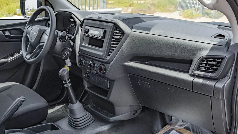 2025 Isuzu D-MAX DC 1.9L L4 Turbo Diesel - Beyond Autos - www.beyondautos.com