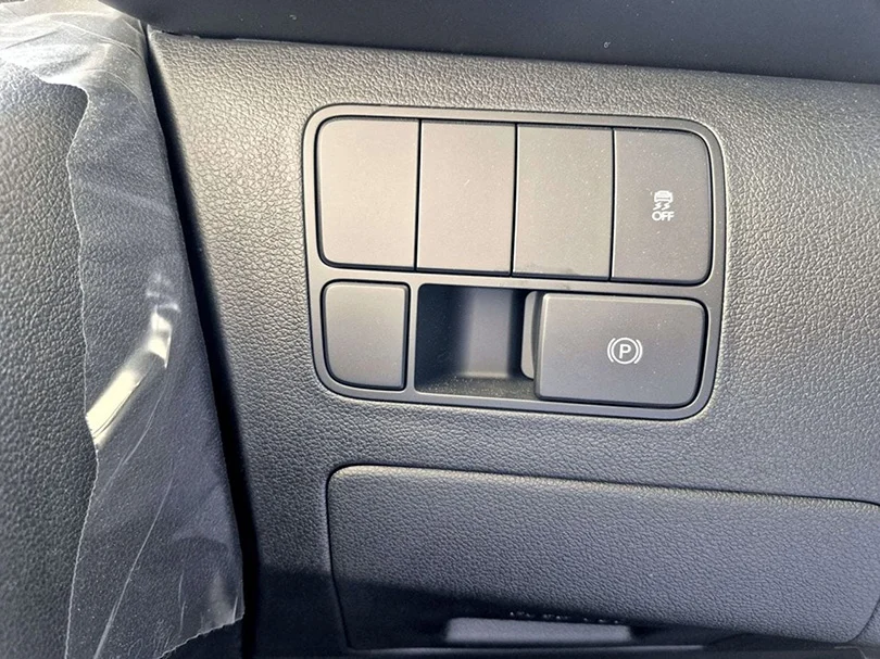 2026 Hyundai Staria Panel 2.2L L4 Diesel - Beyond Autos - www.beyondautos.com