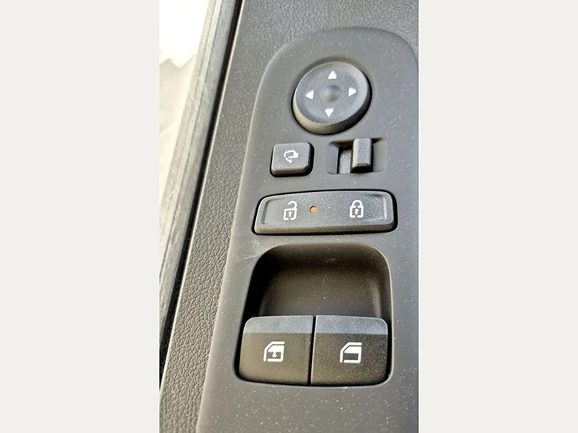 2026 Hyundai Staria Panel 2.2L L4 Diesel - Beyond Autos - www.beyondautos.com