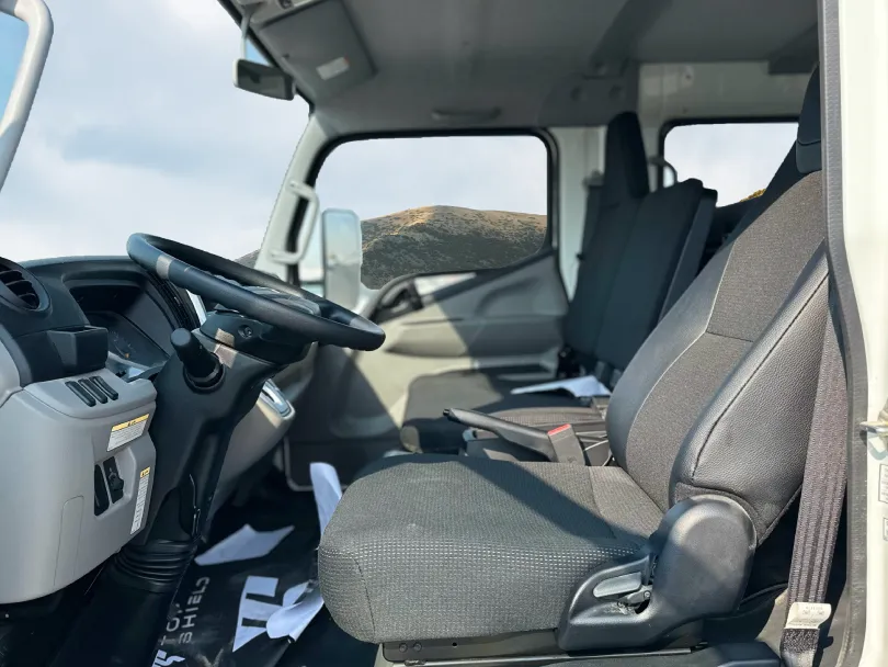 2026 Mitsubishi Fuso Canter 4.2L V6 Diesel Double Cabin - Beyond Autos - www.beyondautos.com