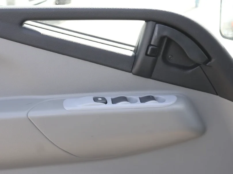 2026 Mitsubishi Fuso Canter Single Cab Cargo 4.2L V6 Diesel - Beyond Autos - www.beyondautos.com