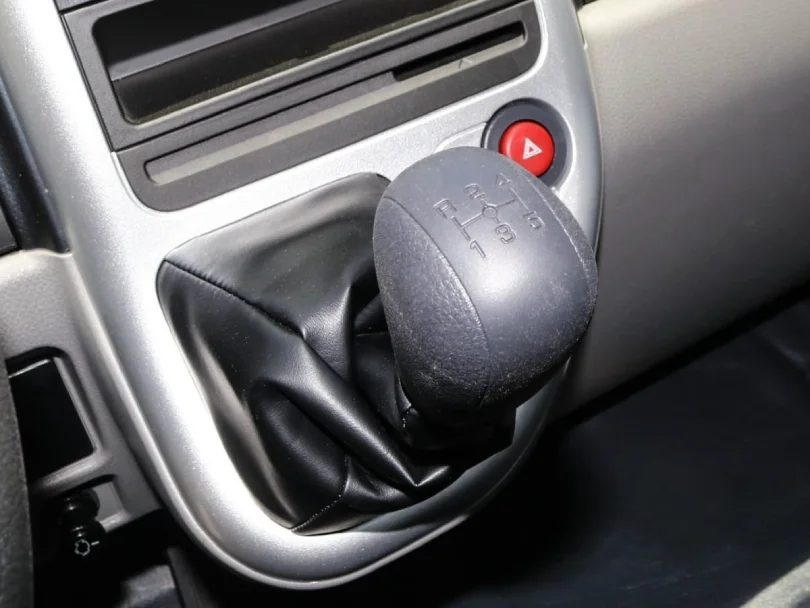 2026 Mitsubishi Fuso Canter Single Cab Chassis4.2L V6 Diesel - Beyond Autos - www.beyondautos.com