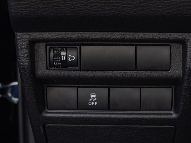 2026 Mitsubishi L200 Triton DC 2.4L L4 Petrol- Beyond Autos - www.beyondautos.com