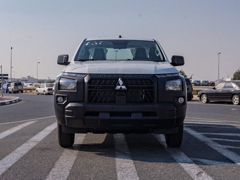 2026 Mitsubishi L200 Triton DC 2.4L L4 Turbo Diesel