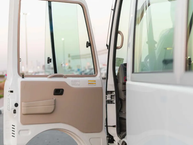 2026 Mitsubishi Rosa 4.2 V6 Diesel - Beyond Autos - www.beyondautos.com