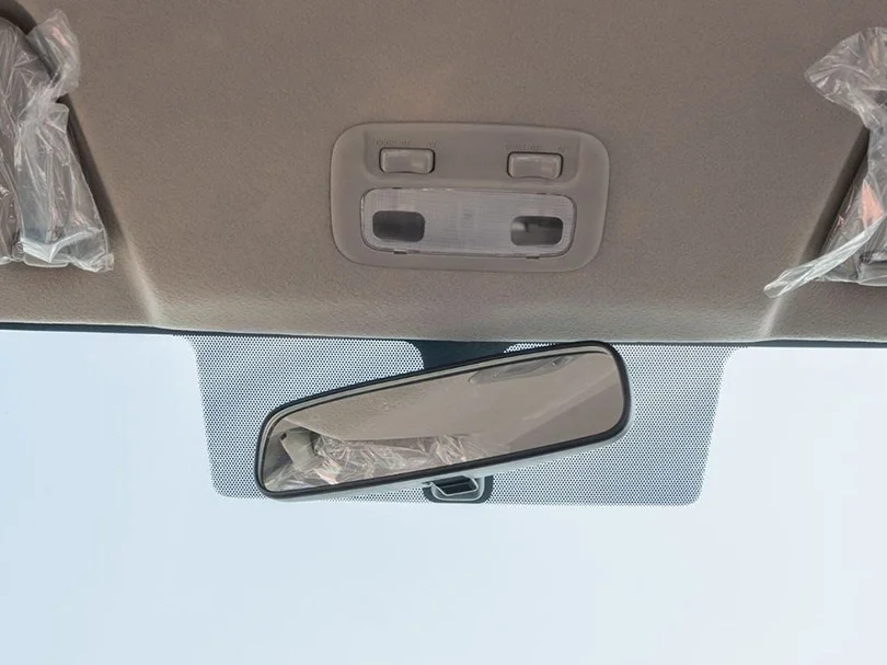 2026 Nissan Urvan HR Passenger 2.5L L4 Diesel MT - Beyond Autos - www.beyondautos.com