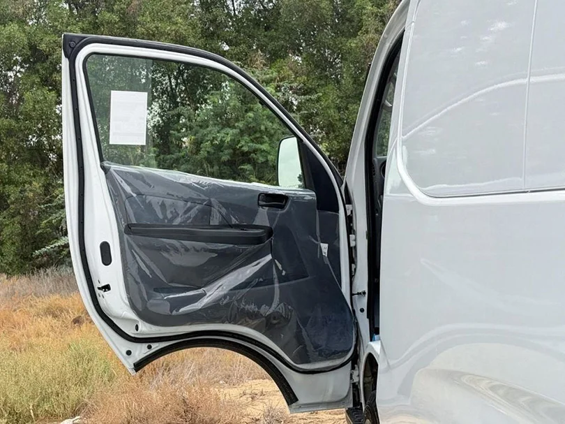 2026 Nissan Urvan LR Panel 2.5L L4 Diesel MT - Beyond Autos - www.beyondautos.com