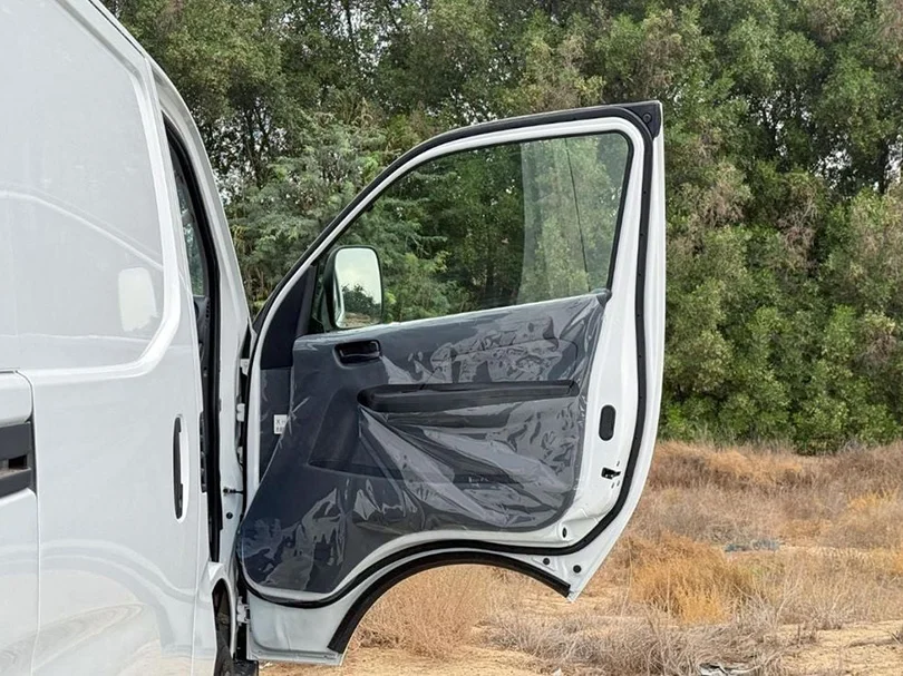 2026 Nissan Urvan LR Panel 2.5L L4 Diesel MT - Beyond Autos - www.beyondautos.com