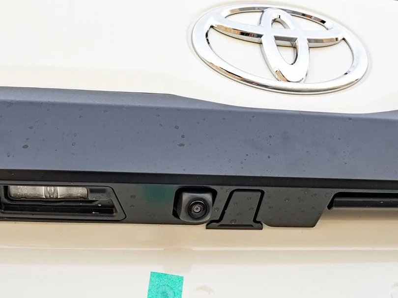 2026 Toyota Hiace HR Passenger 3.5L V6 Petrol AT - Beyond Autos - www.beyondautos.com