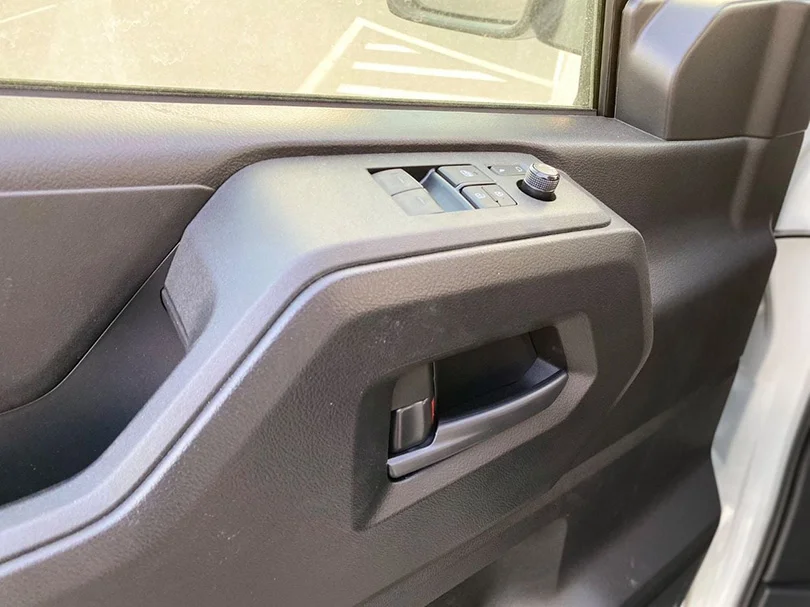 2026 Toyota Hiace LR Commuter 2.8L L4 Diesel MT - Beyond Autos - www.beyondautos.com