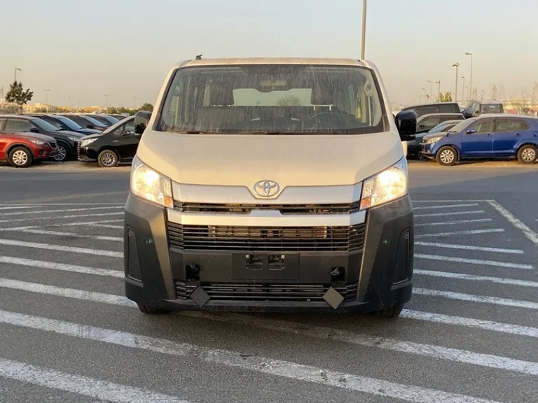 2026 Toyota Hiace LR Commuter 2.8L L4 Diesel M/T