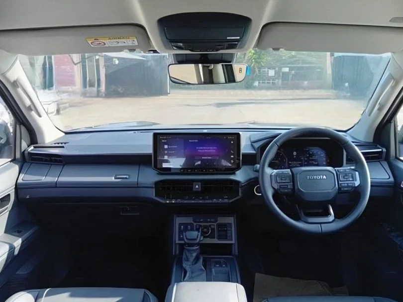 2026 Toyota Hilux Travo 2.8L L4 Diesel - Beyond Autos - www.beyondautos.com