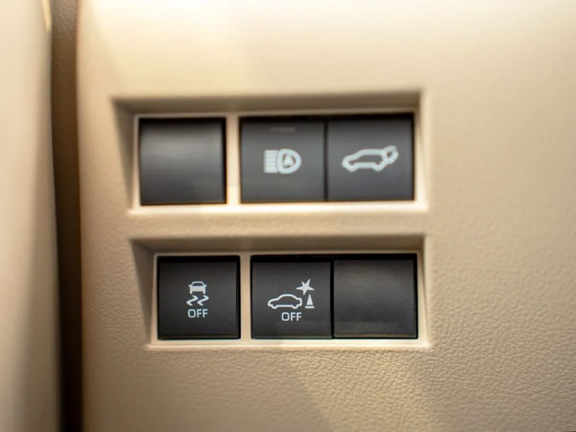 2026 Toyota Land Cruiser LC300 VX 3.6L V6 Twin Turbo 1-Motor Hybrid HEV Petrol - Beyond Autos - www.beyondautos.com